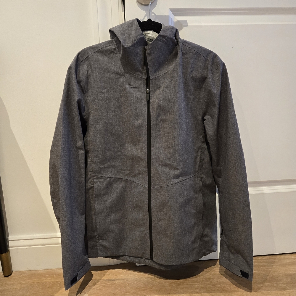 NWOT Mack Weldon Stormchaser Raincoat Size S